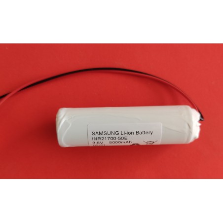 Batteria Ricaricabile Li-Ion SAMSUNG INR21700-50E 3,6V 5Ah uscita cavi liberi